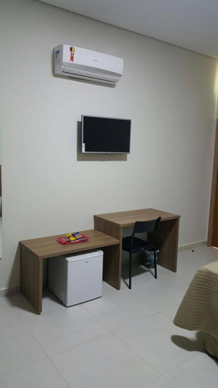 Hotel Vila Verde Penápolis Habitación foto